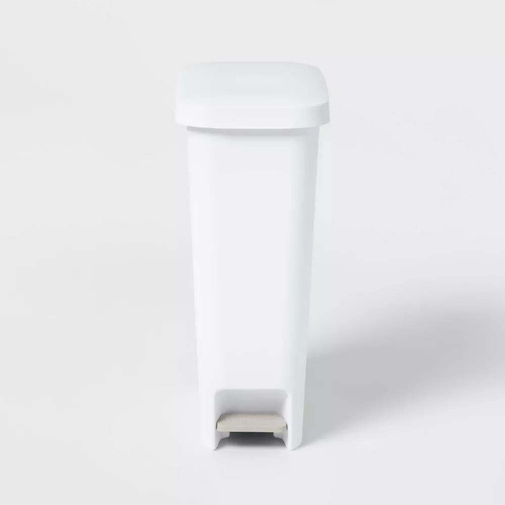 11gal Slim Step Trash Can - White Pedal-Operated Lid, Textured Indoor Kitchen Trashcan, 11 Gallon Capacity